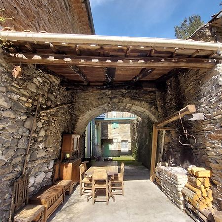 Gite Et Jardin En Bord De Riviere Saumane エクステリア 写真