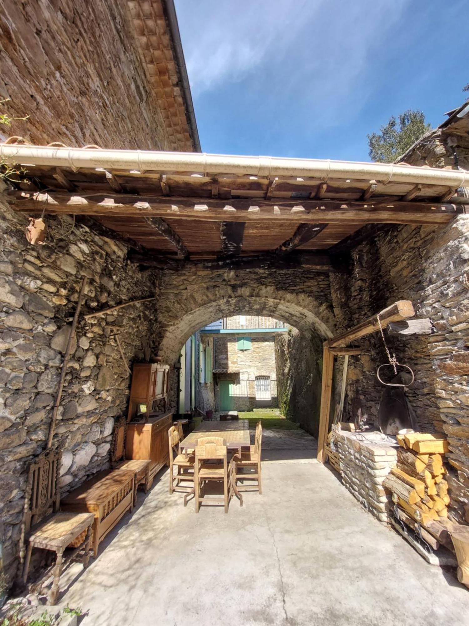 Gite Et Jardin En Bord De Riviere Saumane エクステリア 写真